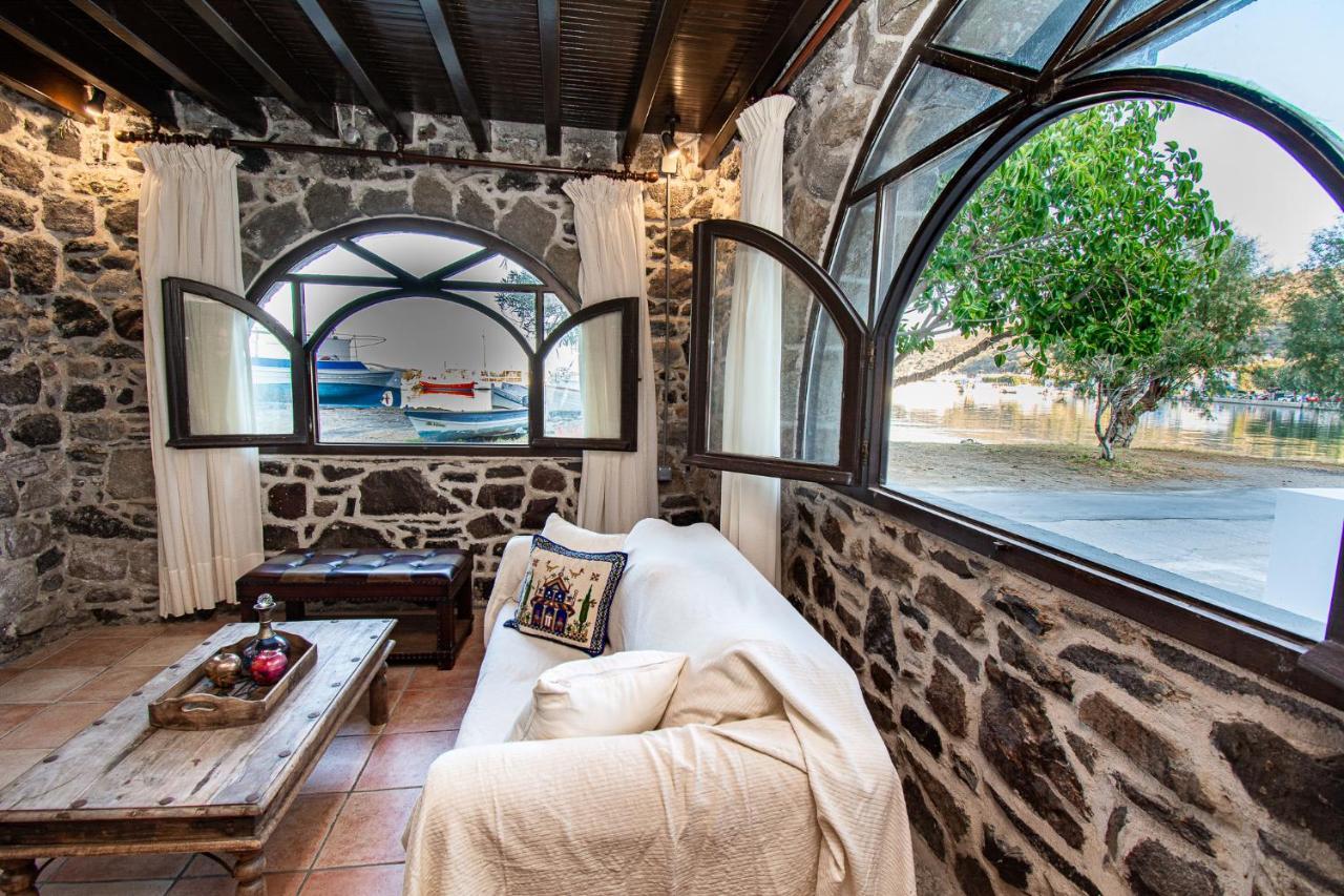 Plousiadi΄S Stone House Apartment Skála Exterior foto