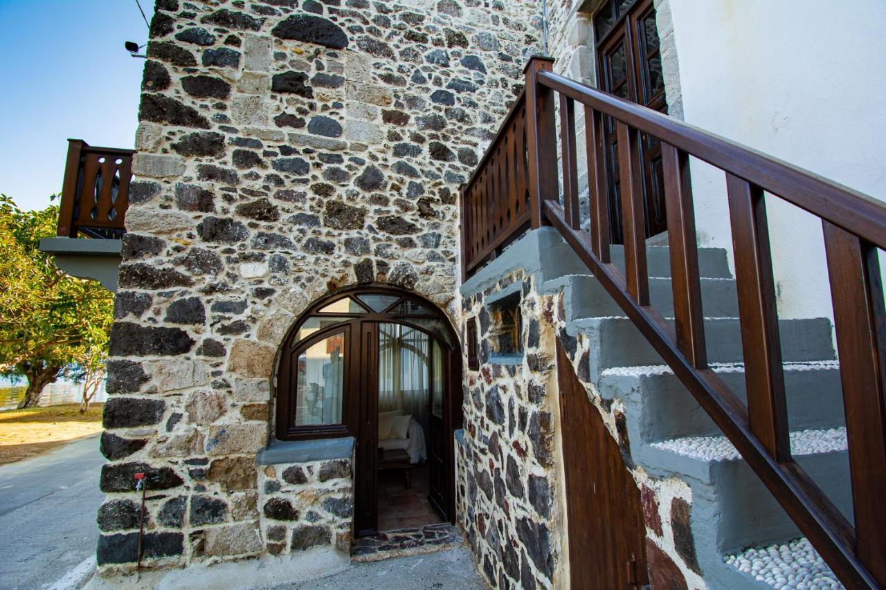 Plousiadi΄S Stone House Apartment Skála Exterior foto