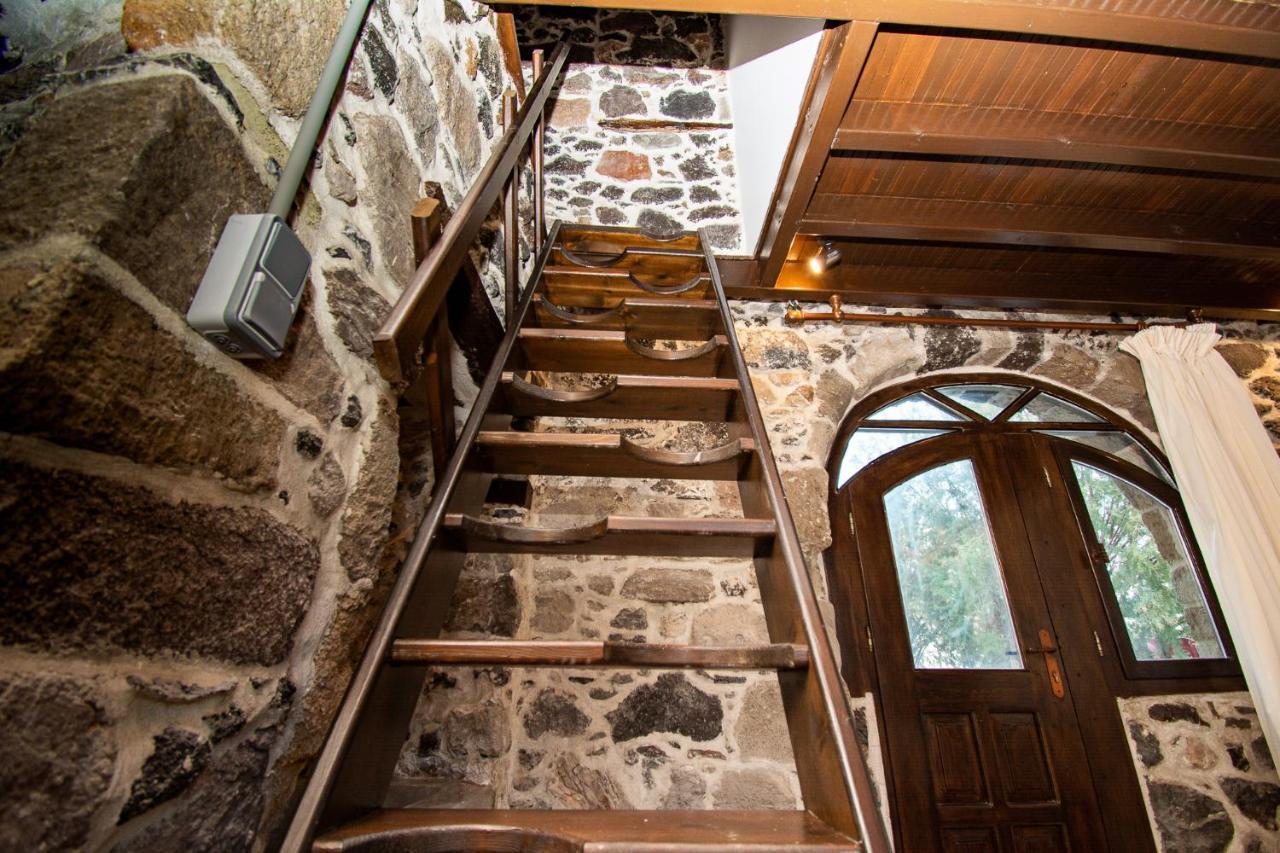 Plousiadi΄S Stone House Apartment Skála Exterior foto