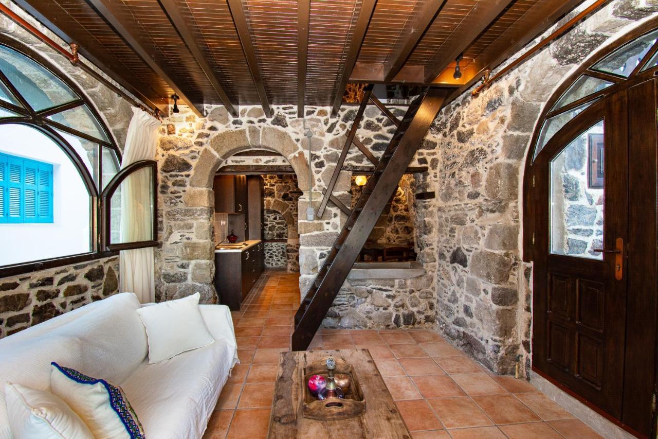 Plousiadi΄S Stone House Apartment Skála Exterior foto