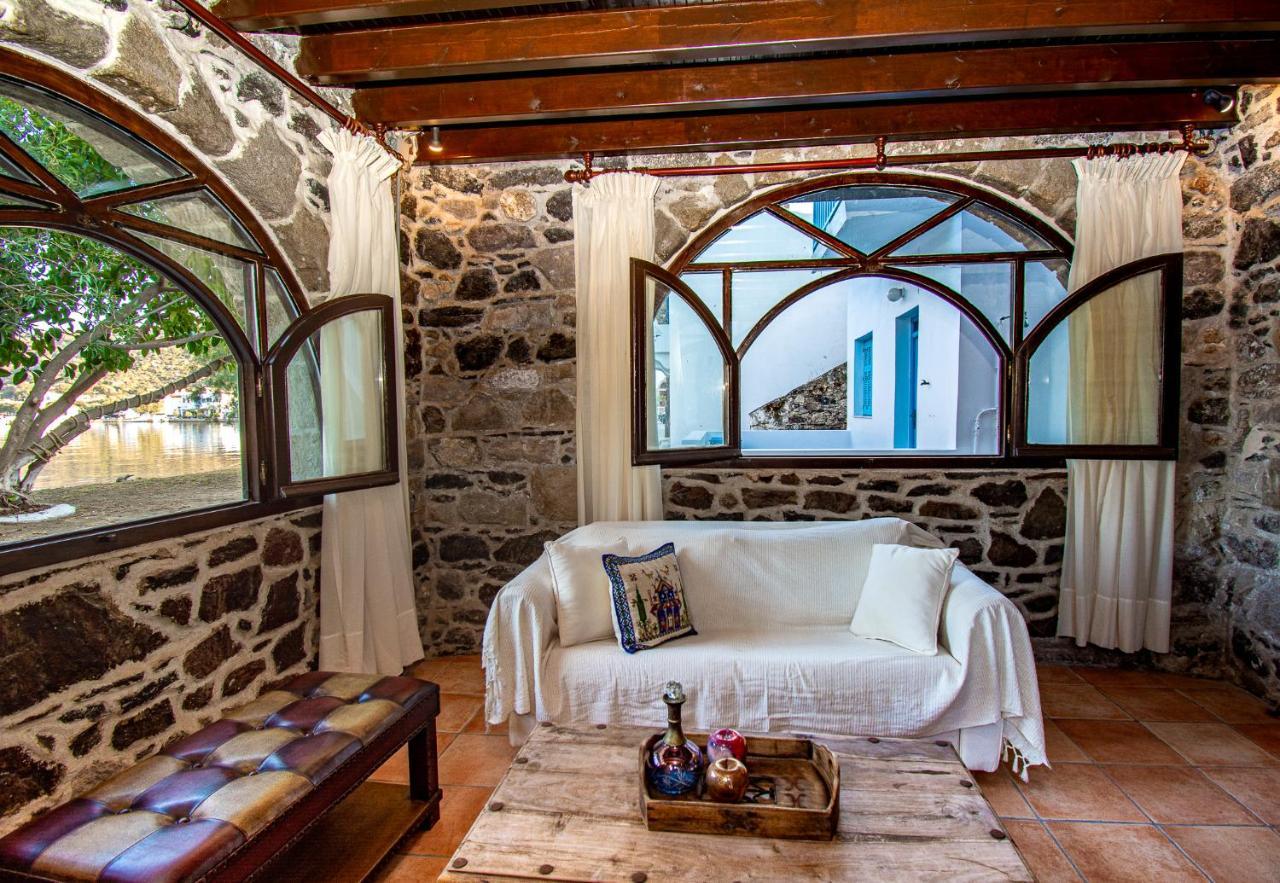 Plousiadi΄S Stone House Apartment Skála Exterior foto