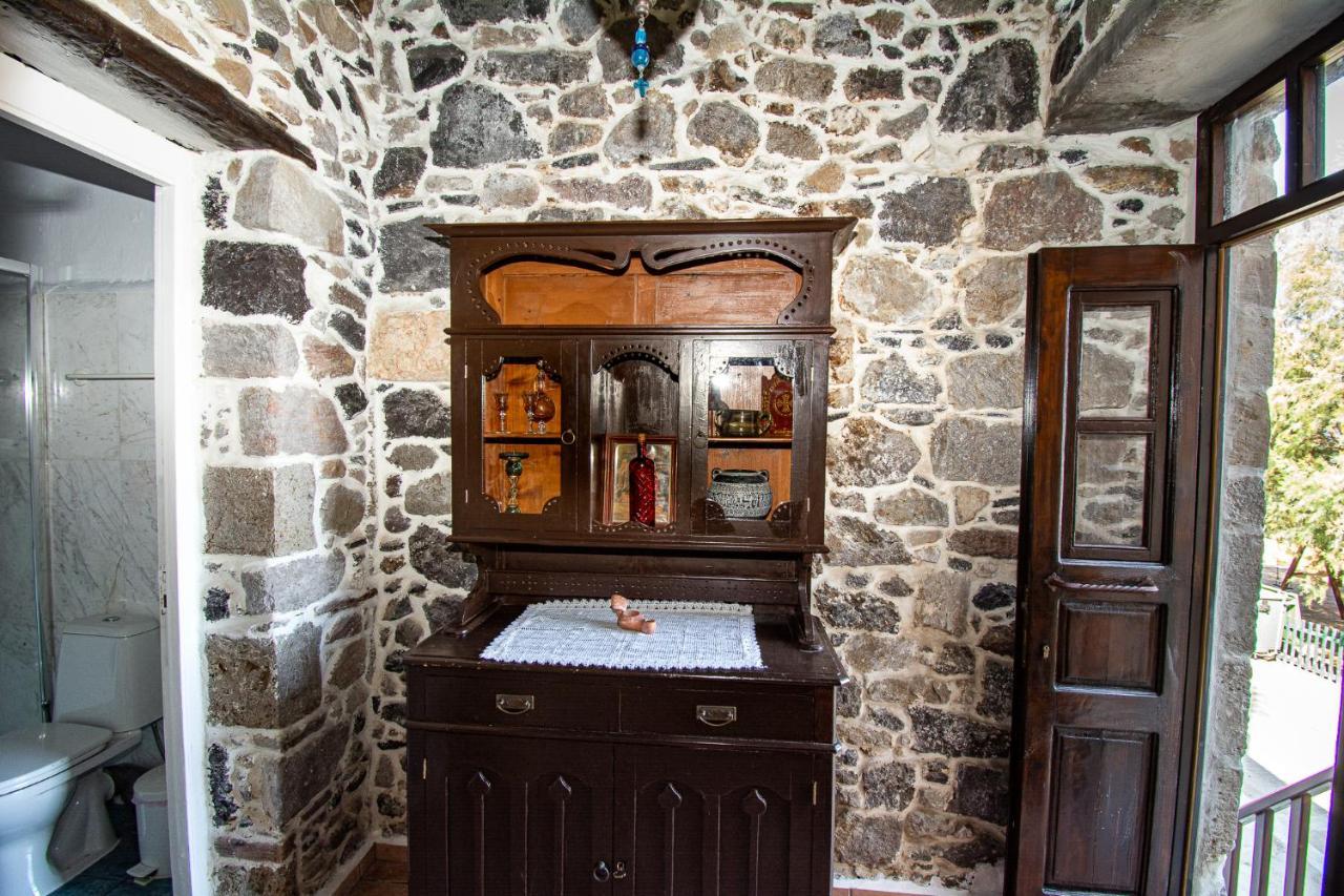 Plousiadi΄S Stone House Apartment Skála Exterior foto