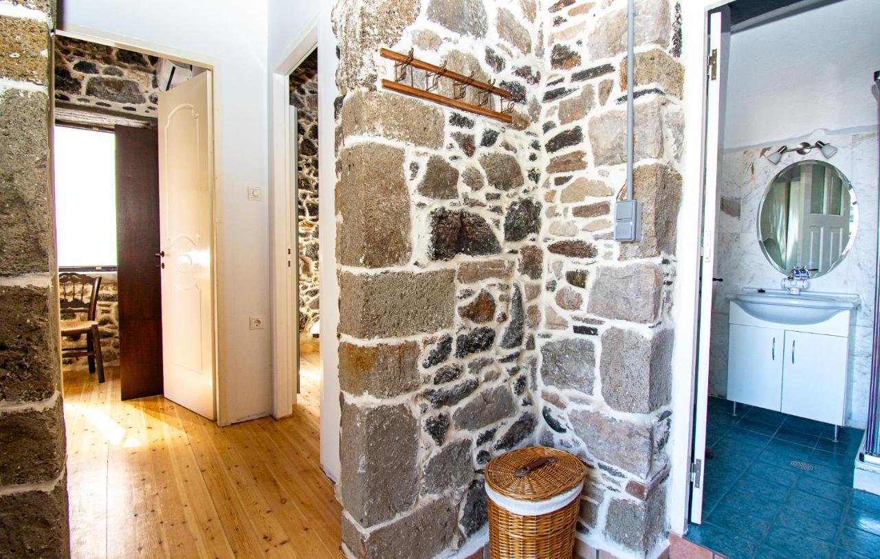 Plousiadi΄S Stone House Apartment Skála Exterior foto
