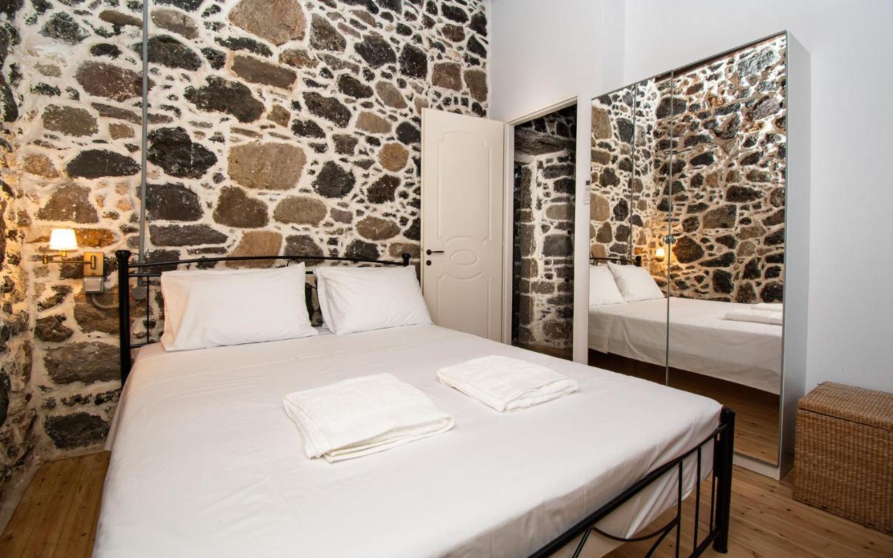 Plousiadi΄S Stone House Apartment Skála Exterior foto